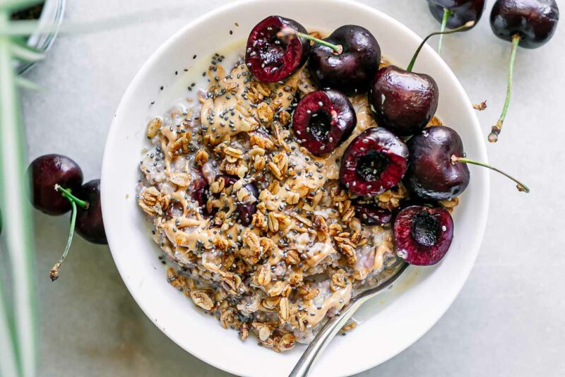 Cranberry Oatmeal Bowl ⋆ Easy 10-Minutes Oats with Cranberries!